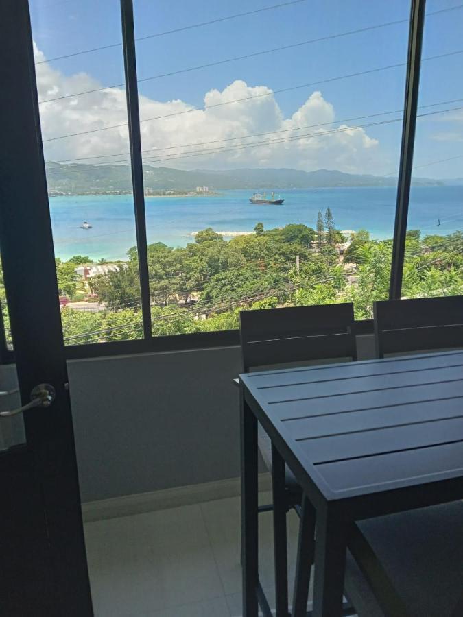 K&S Seaview Luxury Apartment Montego Bay Exterior photo